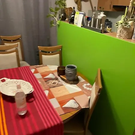 Apartment Ganzes Haus Im Thal /Buriet Zu Vermieten