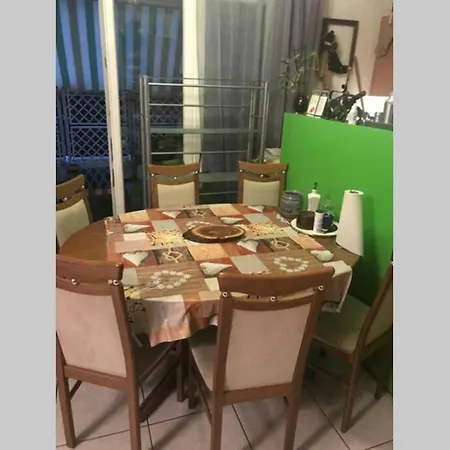 Apartment Ganzes Haus Im Thal /Buriet Zu Vermieten