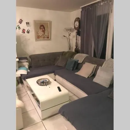 Ganzes Haus Im Thal /Buriet Zu Vermieten Apartment *