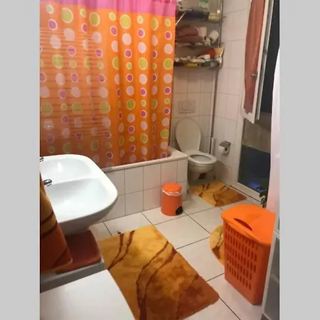 Ganzes Haus Im Thal /Buriet Zu Vermieten *