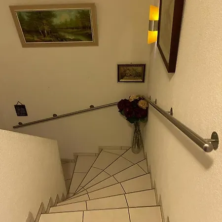Apartment Ganzes Haus Im Thal /Buriet Zu Vermieten