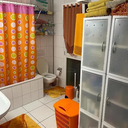 Ganzes Haus Im Thal /Buriet Zu Vermieten Apartment