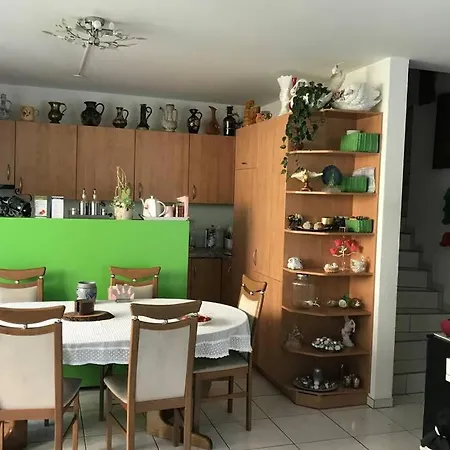 Ganzes Haus Im Thal /Buriet Zu Vermieten Apartment Thal