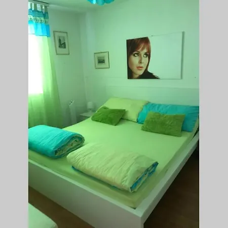 Ganzes Haus Im Thal /Buriet Zu Vermieten Apartment *